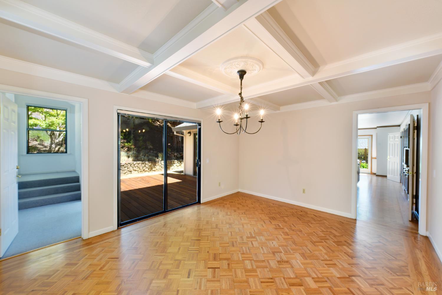Detail Gallery Image 14 of 57 For 12 Greenfield Ct, Mill Valley,  CA 94941 - 4 Beds | 3/1 Baths