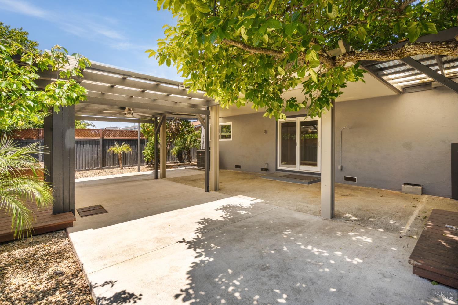 Baylor Drive, Vallejo, California image 31