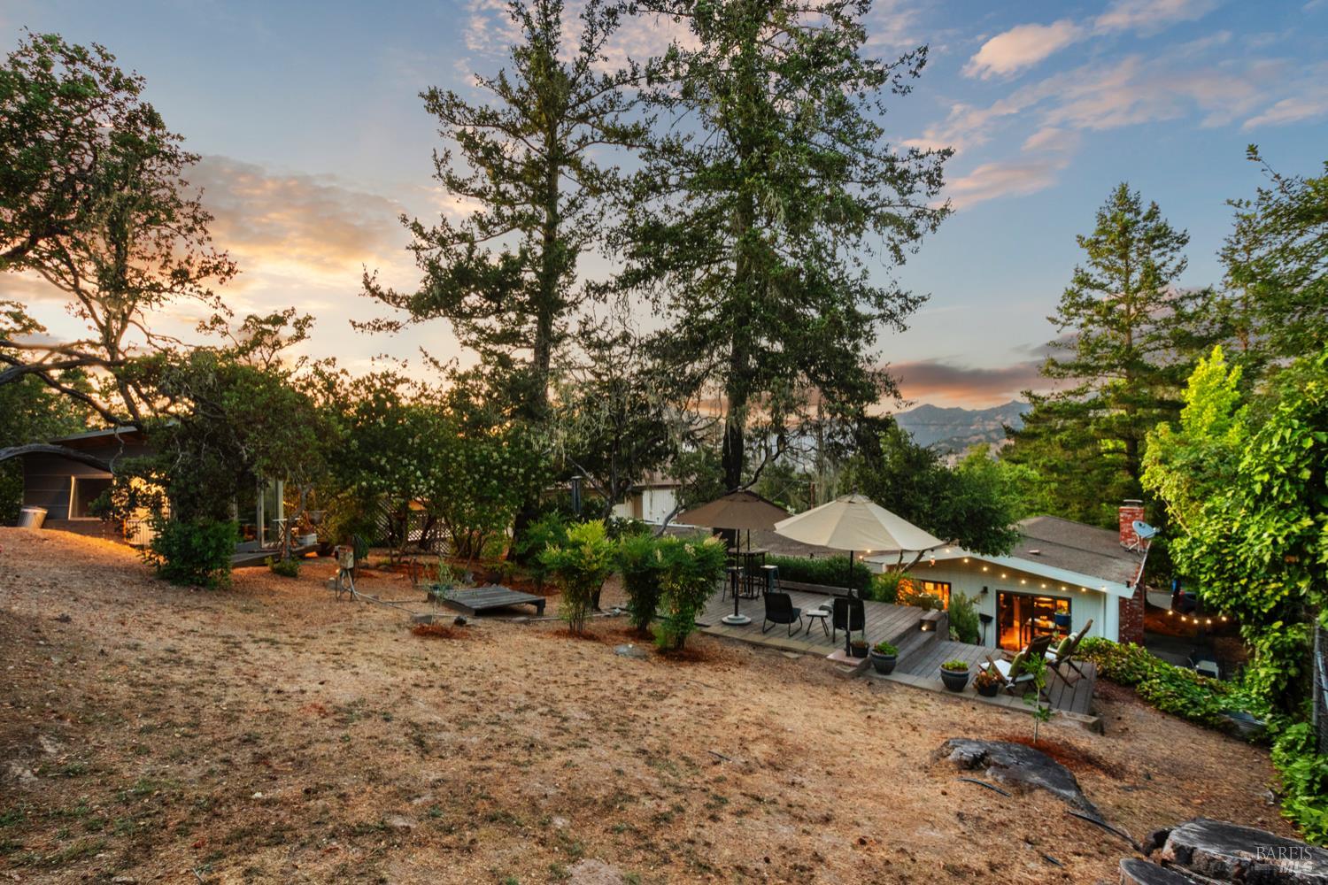 Detail Gallery Image 5 of 61 For 304 High St, Calistoga,  CA 94515 - 3 Beds | 2 Baths