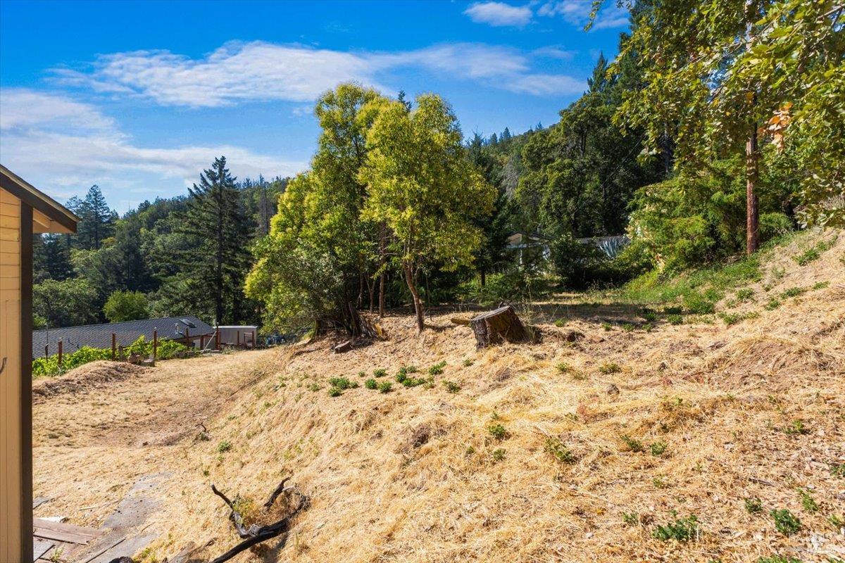 Detail Gallery Image 34 of 39 For 665 Spanish Canyon Dr, Ukiah,  CA 95482 - 3 Beds | 2 Baths