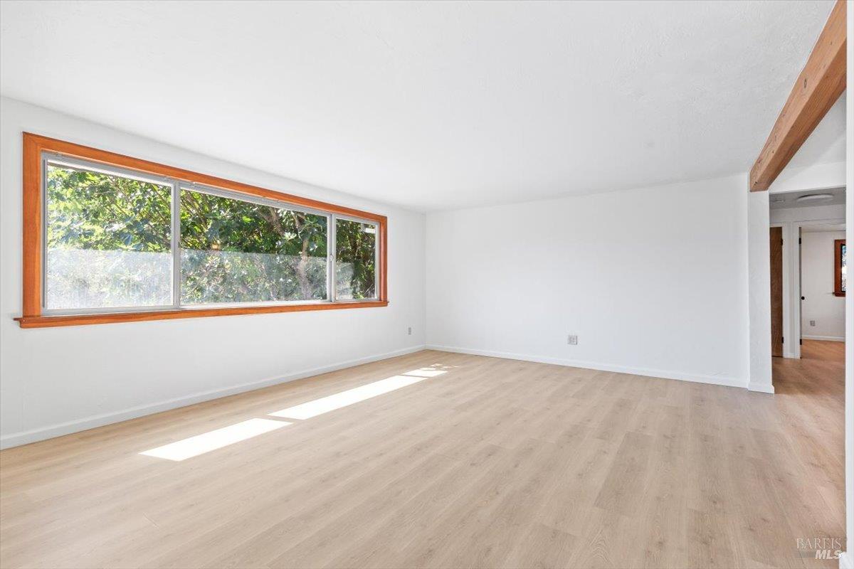 Detail Gallery Image 13 of 39 For 665 Spanish Canyon Dr, Ukiah,  CA 95482 - 3 Beds | 2 Baths