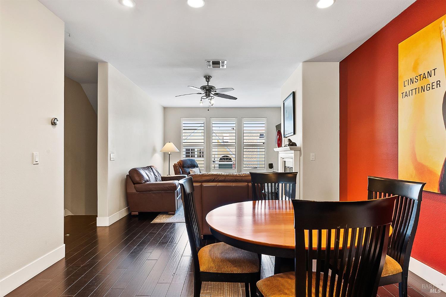 Detail Gallery Image 12 of 48 For 239 Marina Village Way, Benicia,  CA 94510 - 4 Beds | 2/1 Baths
