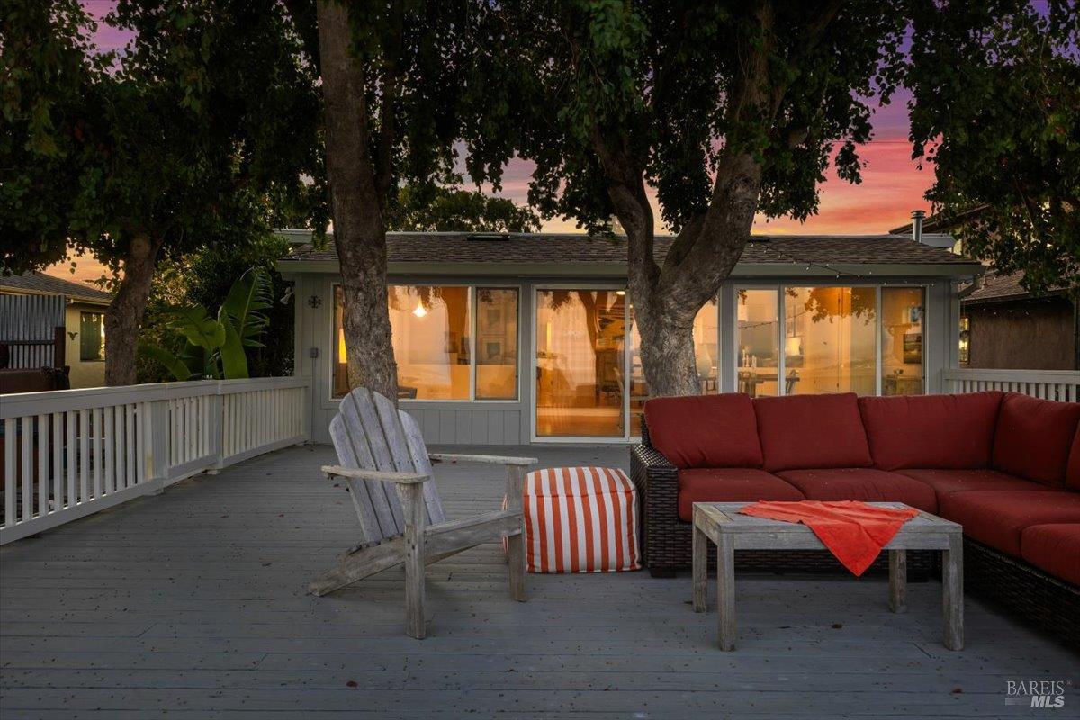 Detail Gallery Image 40 of 58 For 1636 Milton Rd, Napa,  CA 94559 - 3 Beds | 2 Baths