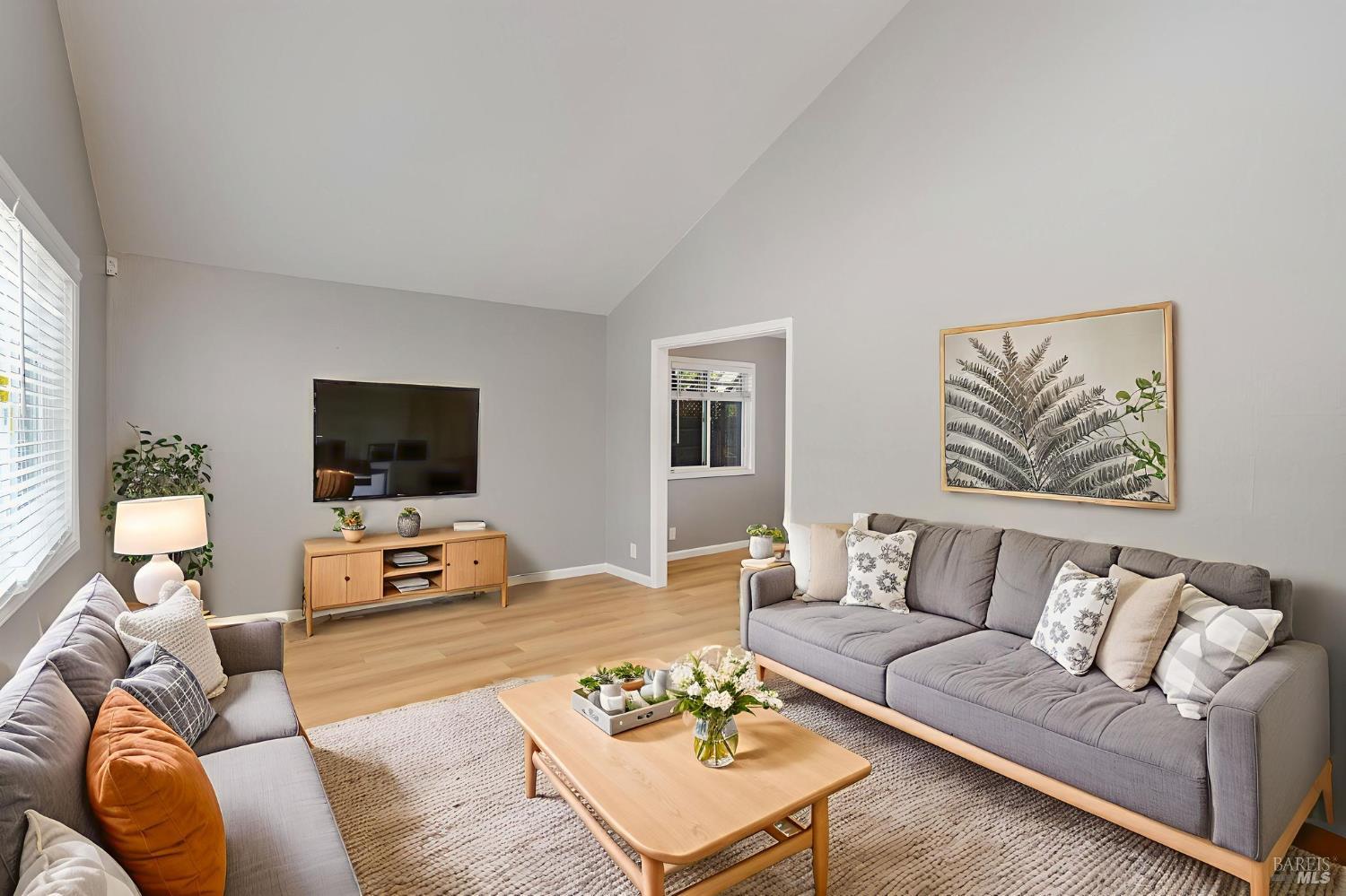 Baylor Drive, Vallejo, California image 5