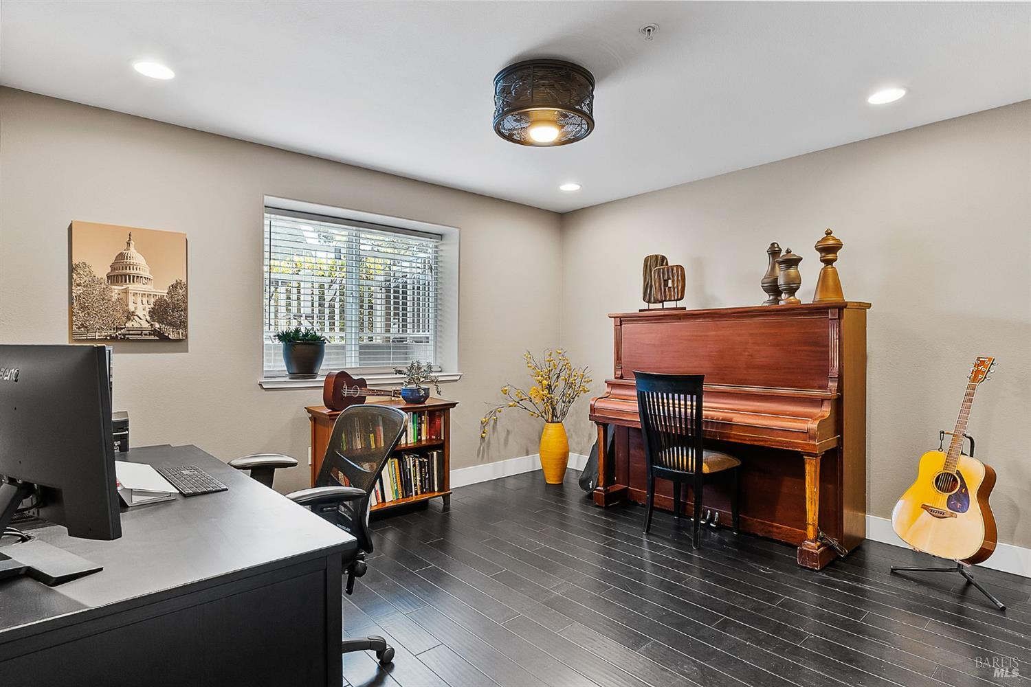 Detail Gallery Image 31 of 48 For 239 Marina Village Way, Benicia,  CA 94510 - 4 Beds | 2/1 Baths