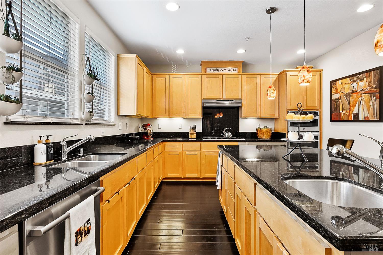 Detail Gallery Image 16 of 48 For 239 Marina Village Way, Benicia,  CA 94510 - 4 Beds | 2/1 Baths