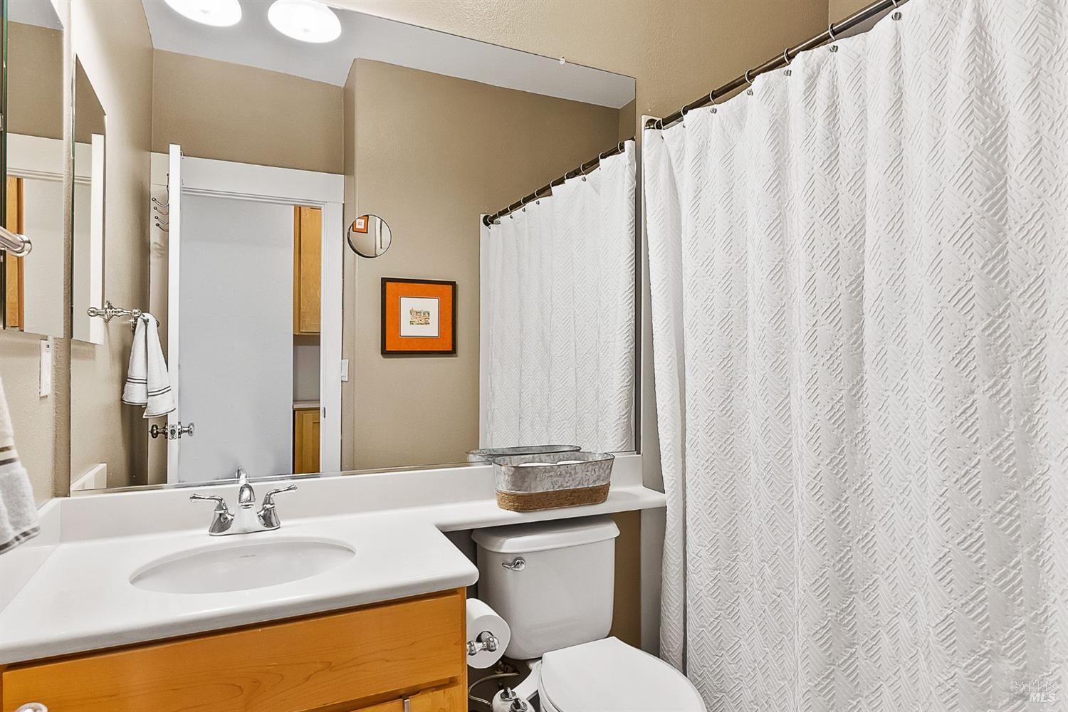 Detail Gallery Image 30 of 48 For 239 Marina Village Way, Benicia,  CA 94510 - 4 Beds | 2/1 Baths