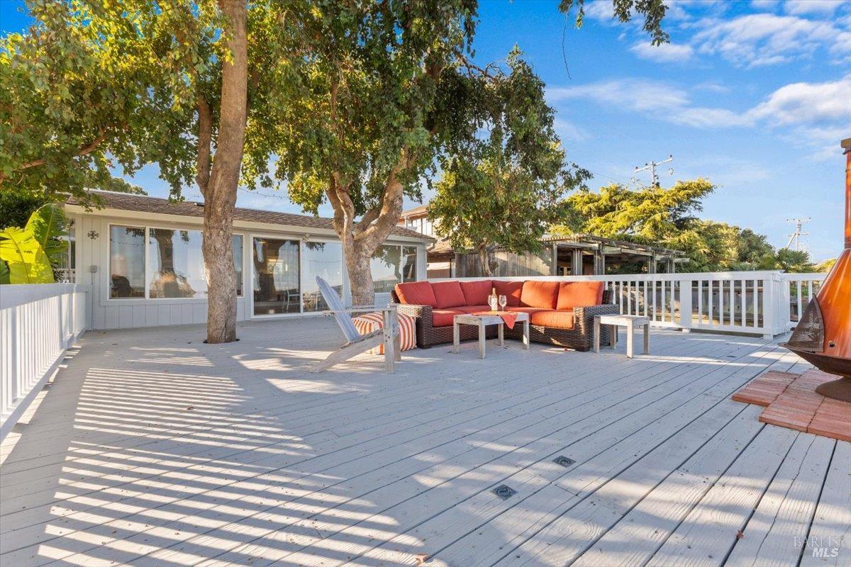 Detail Gallery Image 9 of 58 For 1636 Milton Rd, Napa,  CA 94559 - 3 Beds | 2 Baths