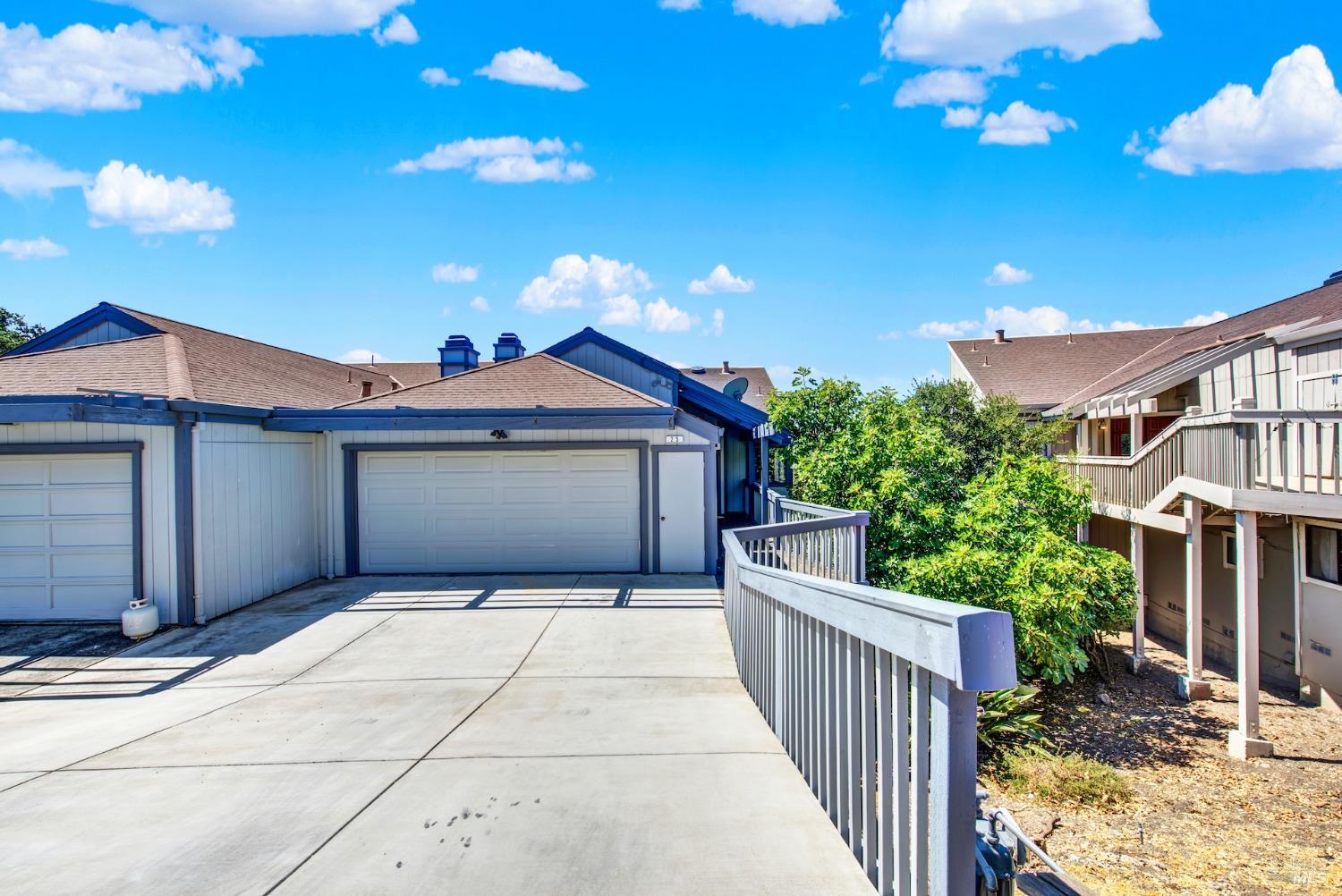 Detail Gallery Image 5 of 76 For 25 Knoll Dr, Fairfield,  CA 94534 - 3 Beds | 2/1 Baths