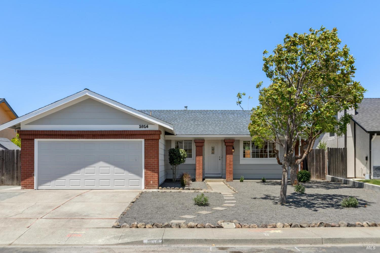 Detail Gallery Image 1 of 1 For 1014 Whistler Dr, Suisun City,  CA 94585 - 4 Beds | 2 Baths