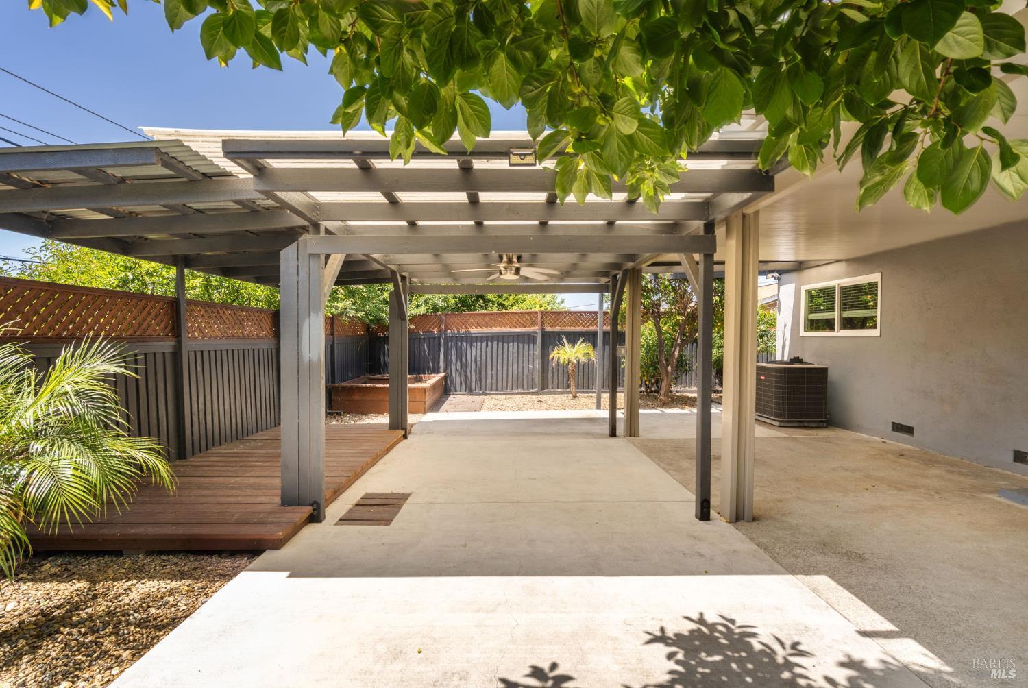 Baylor Drive, Vallejo, California image 32