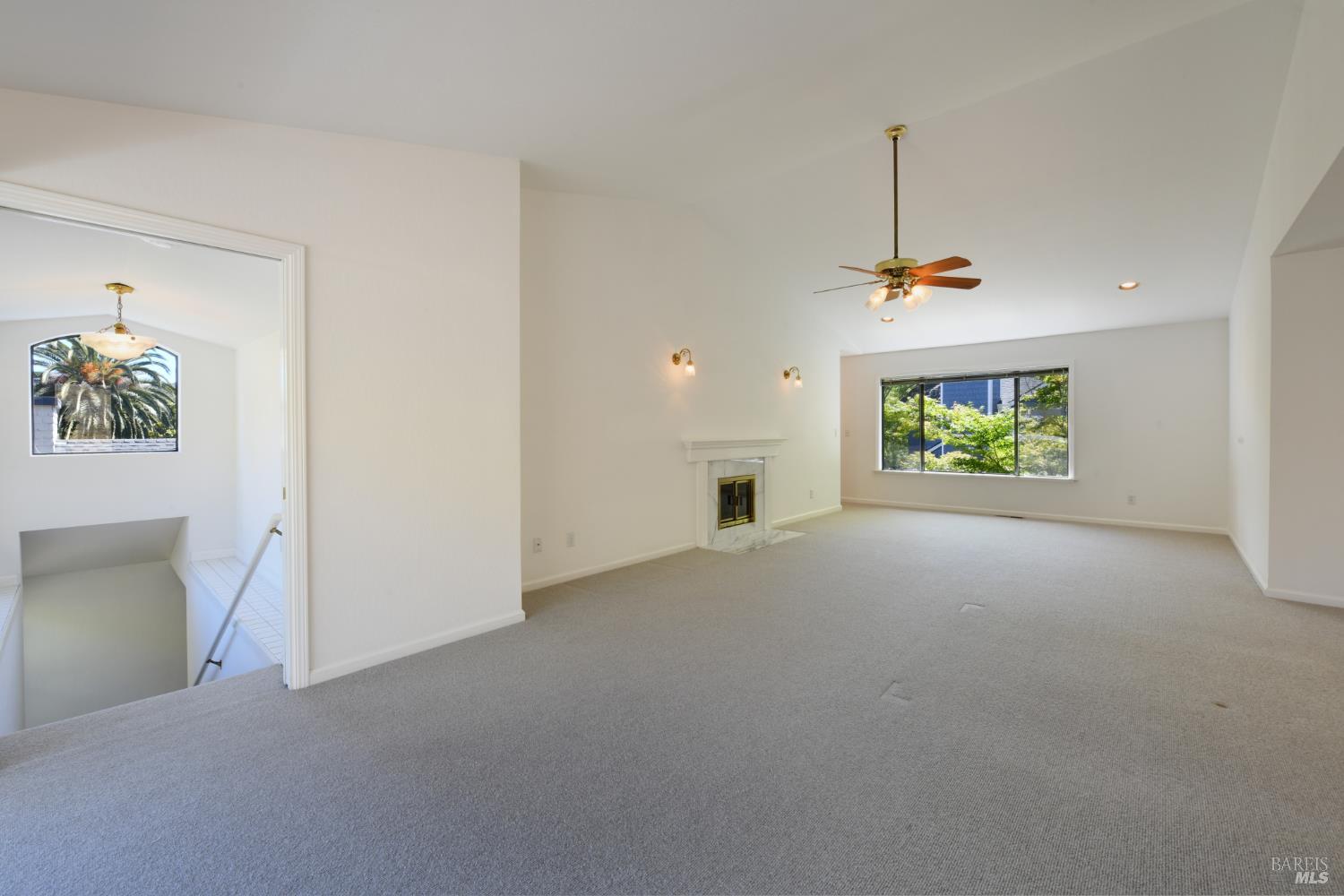 Detail Gallery Image 25 of 57 For 12 Greenfield Ct, Mill Valley,  CA 94941 - 4 Beds | 3/1 Baths