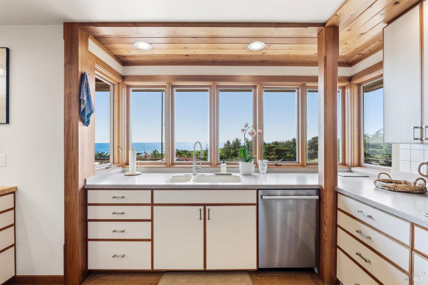 Detail Gallery Image 20 of 73 For 165 Rosewood Rd, Bolinas,  CA 94924 - 2 Beds | 2/1 Baths