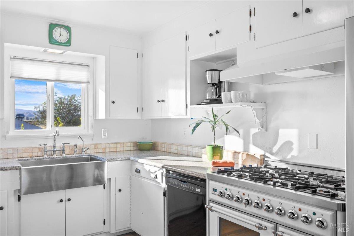 Detail Gallery Image 25 of 58 For 1636 Milton Rd, Napa,  CA 94559 - 3 Beds | 2 Baths