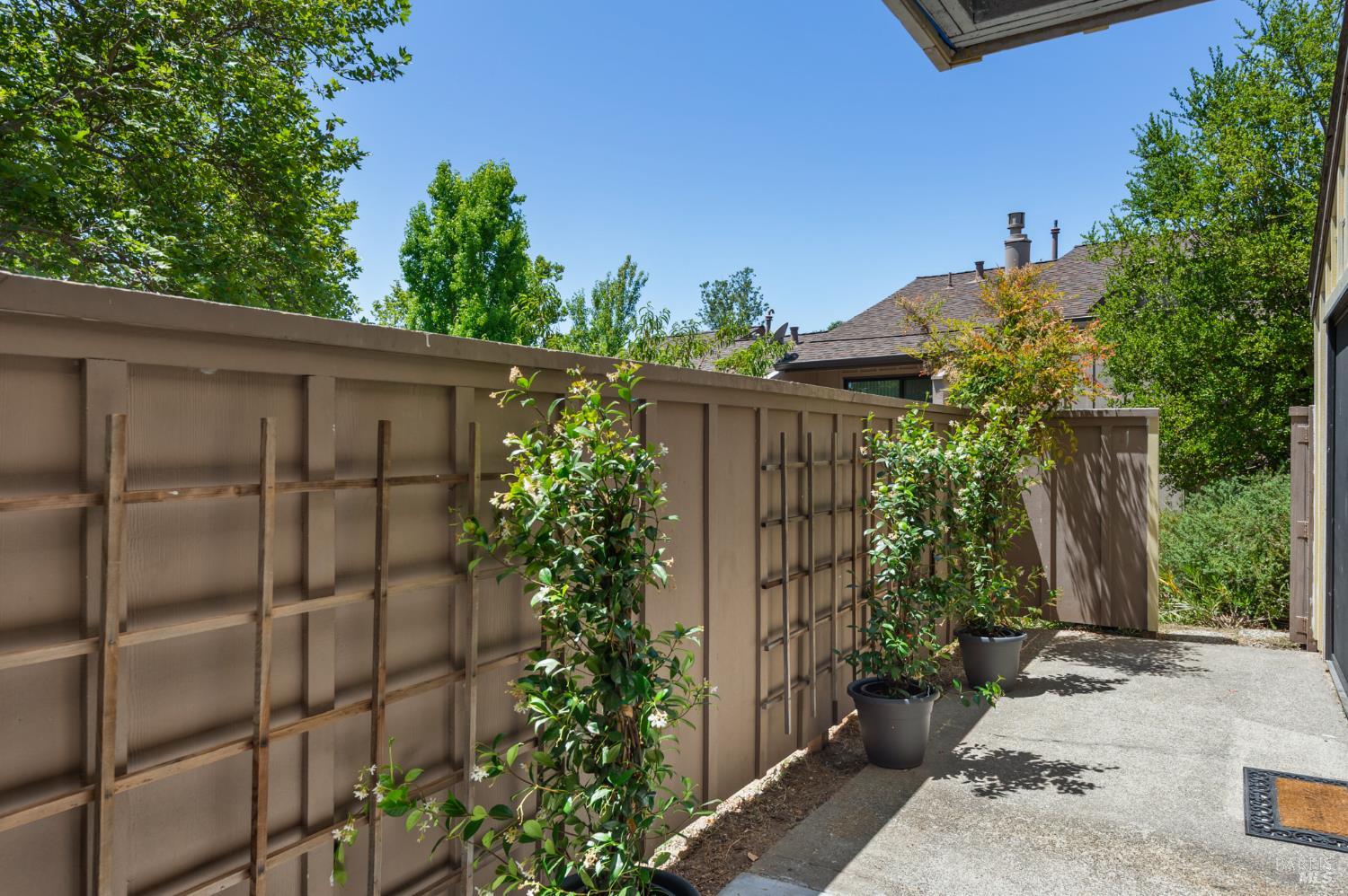 Detail Gallery Image 31 of 38 For 10 Josefa Ct, Novato,  CA 94949 - 3 Beds | 2 Baths