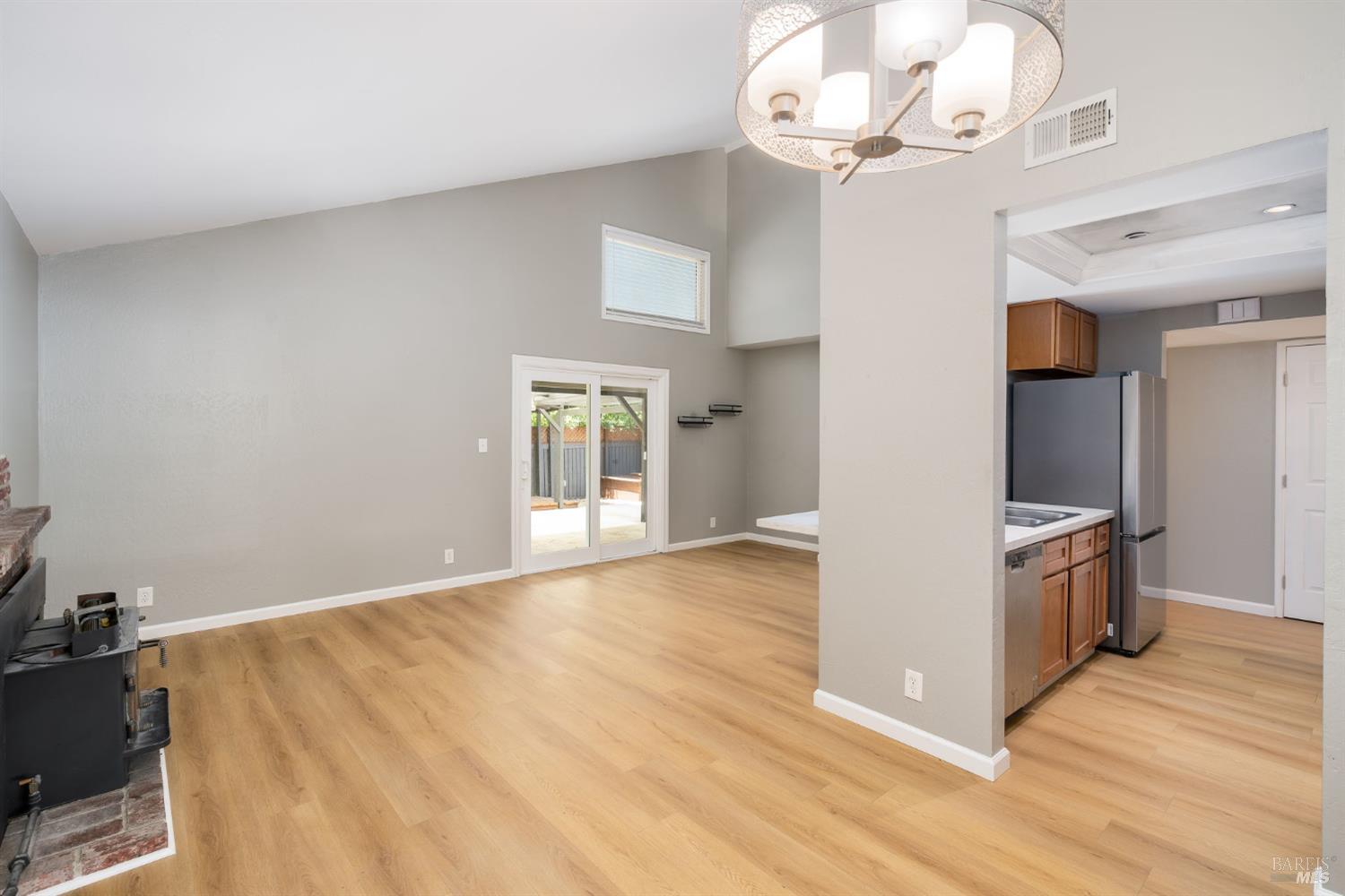 Baylor Drive, Vallejo, California image 13