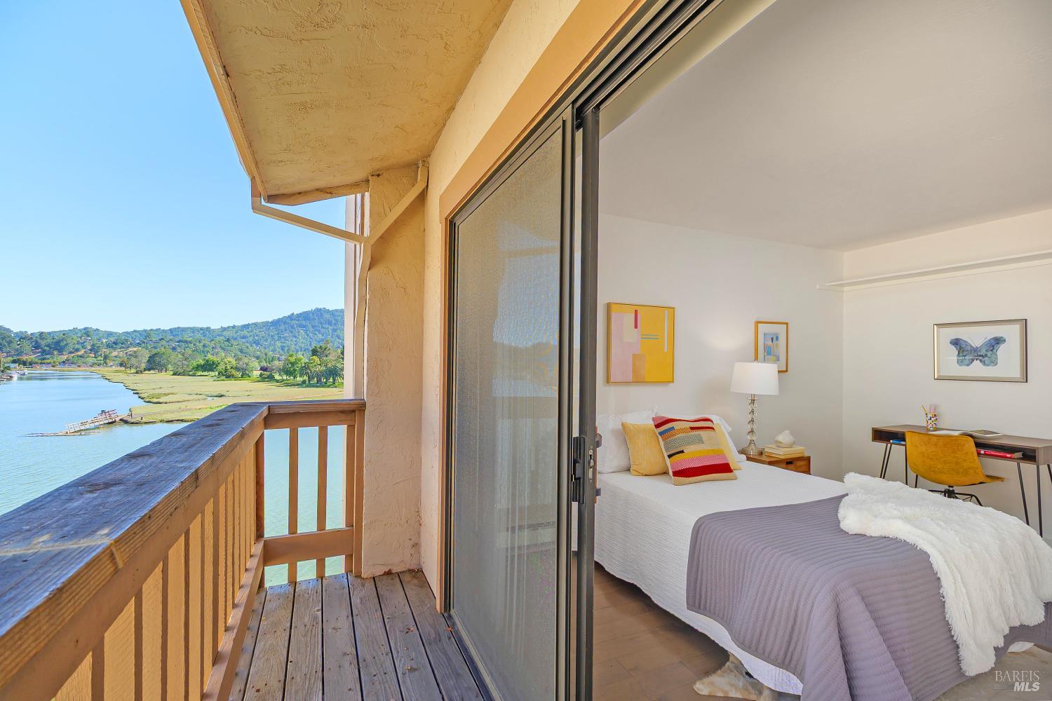 Detail Gallery Image 18 of 27 For 495 S Eliseo Dr #7,  Greenbrae,  CA 94904 - 2 Beds | 2 Baths