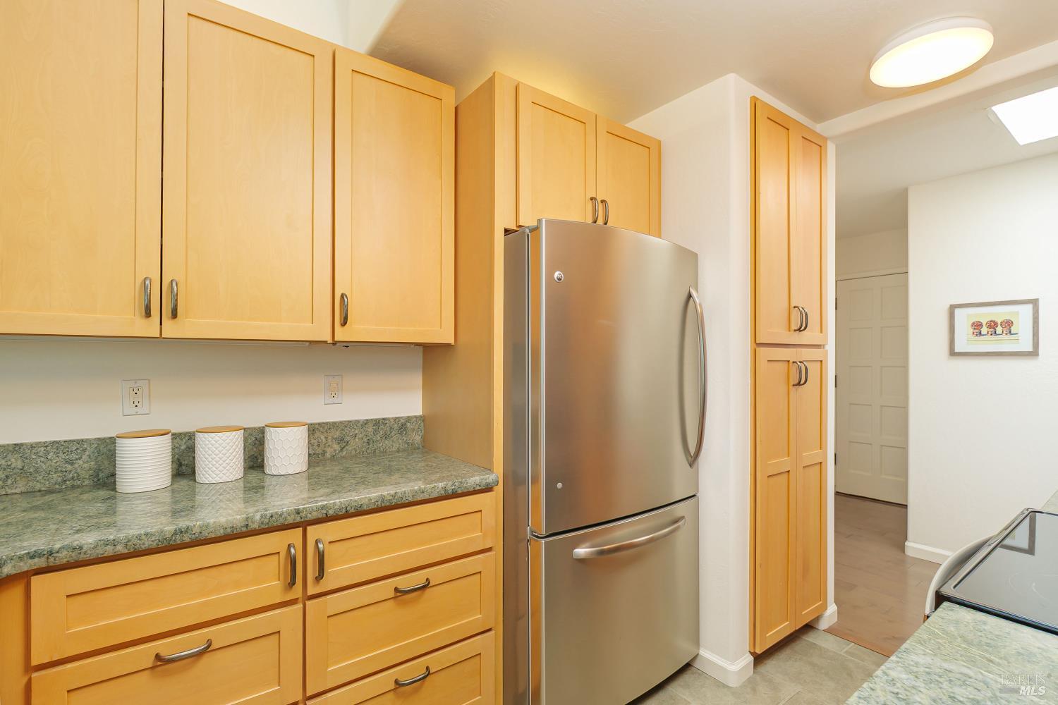 Detail Gallery Image 12 of 27 For 495 S Eliseo Dr #7,  Greenbrae,  CA 94904 - 2 Beds | 2 Baths