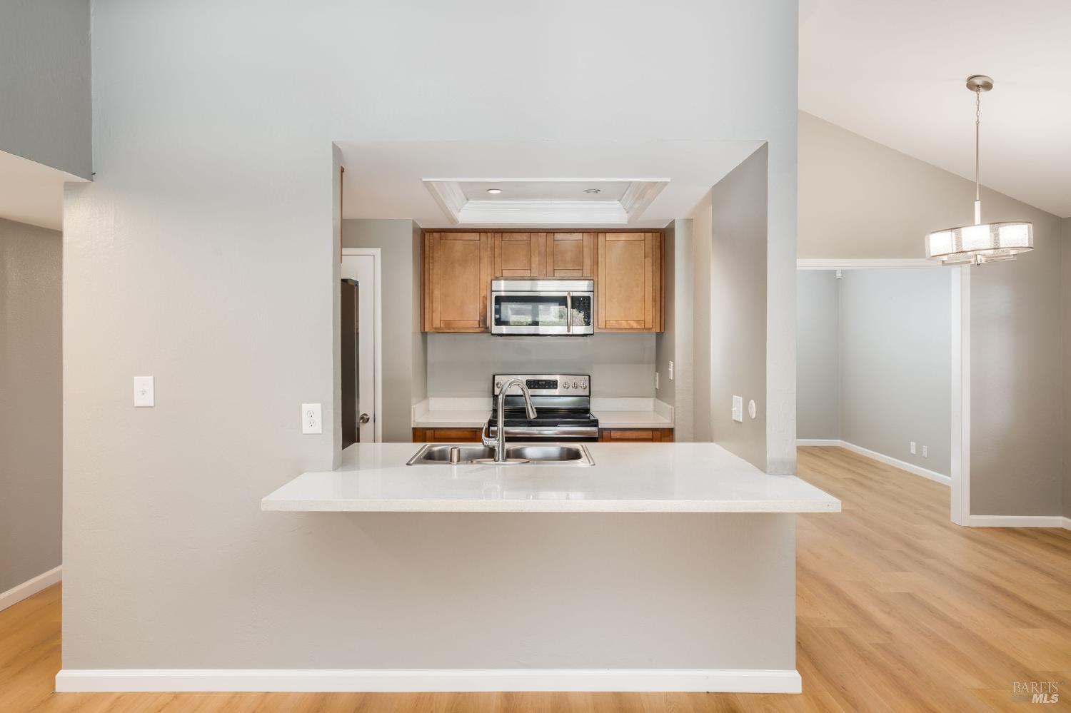 Baylor Drive, Vallejo, California image 17