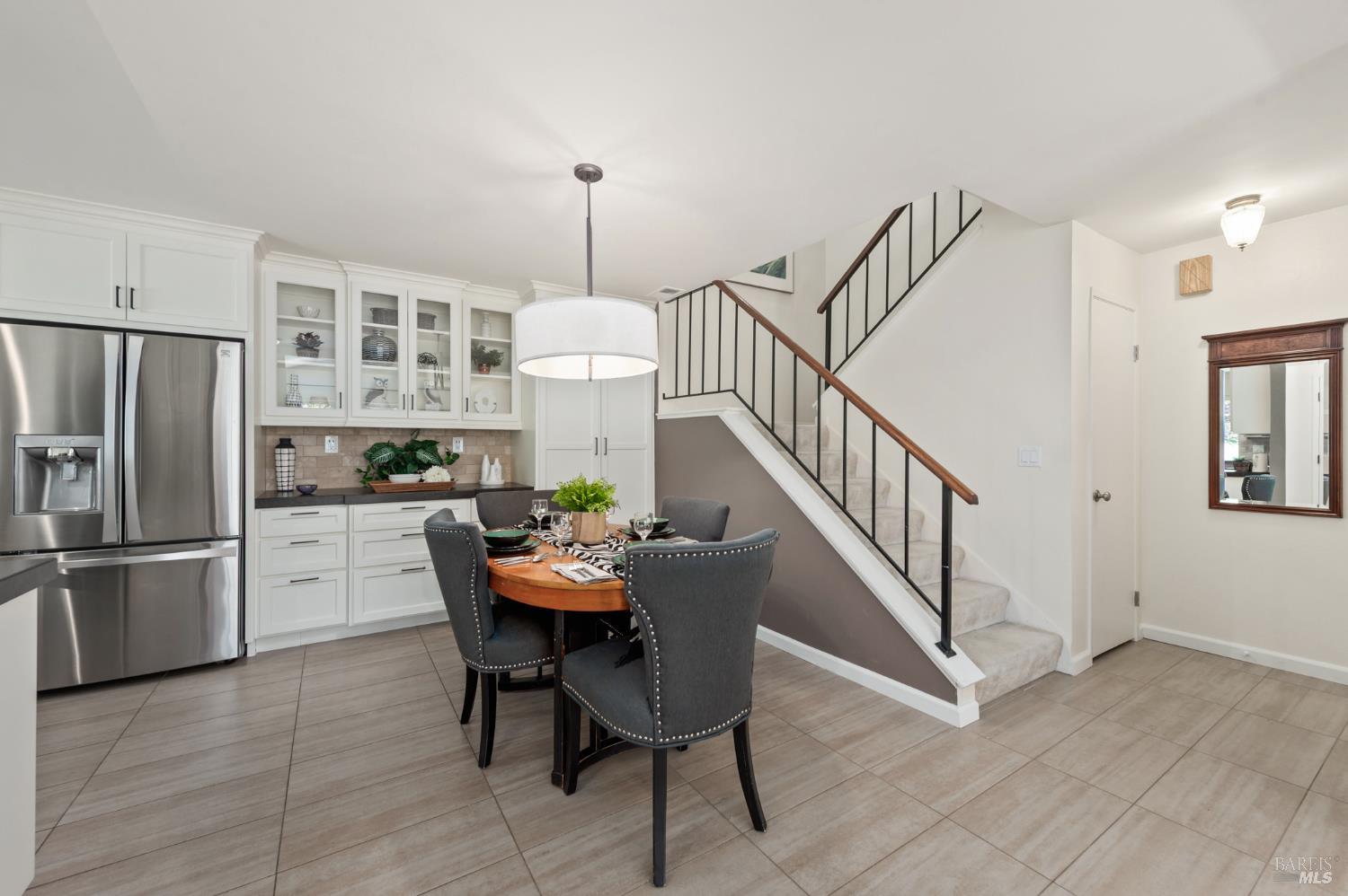 Detail Gallery Image 6 of 38 For 10 Josefa Ct, Novato,  CA 94949 - 3 Beds | 2 Baths
