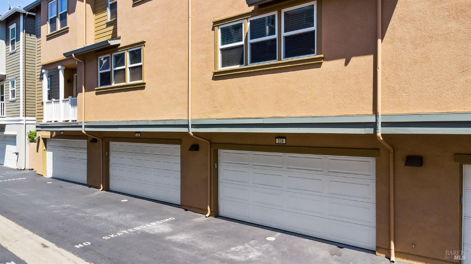 Detail Gallery Image 37 of 48 For 239 Marina Village Way, Benicia,  CA 94510 - 4 Beds | 2/1 Baths
