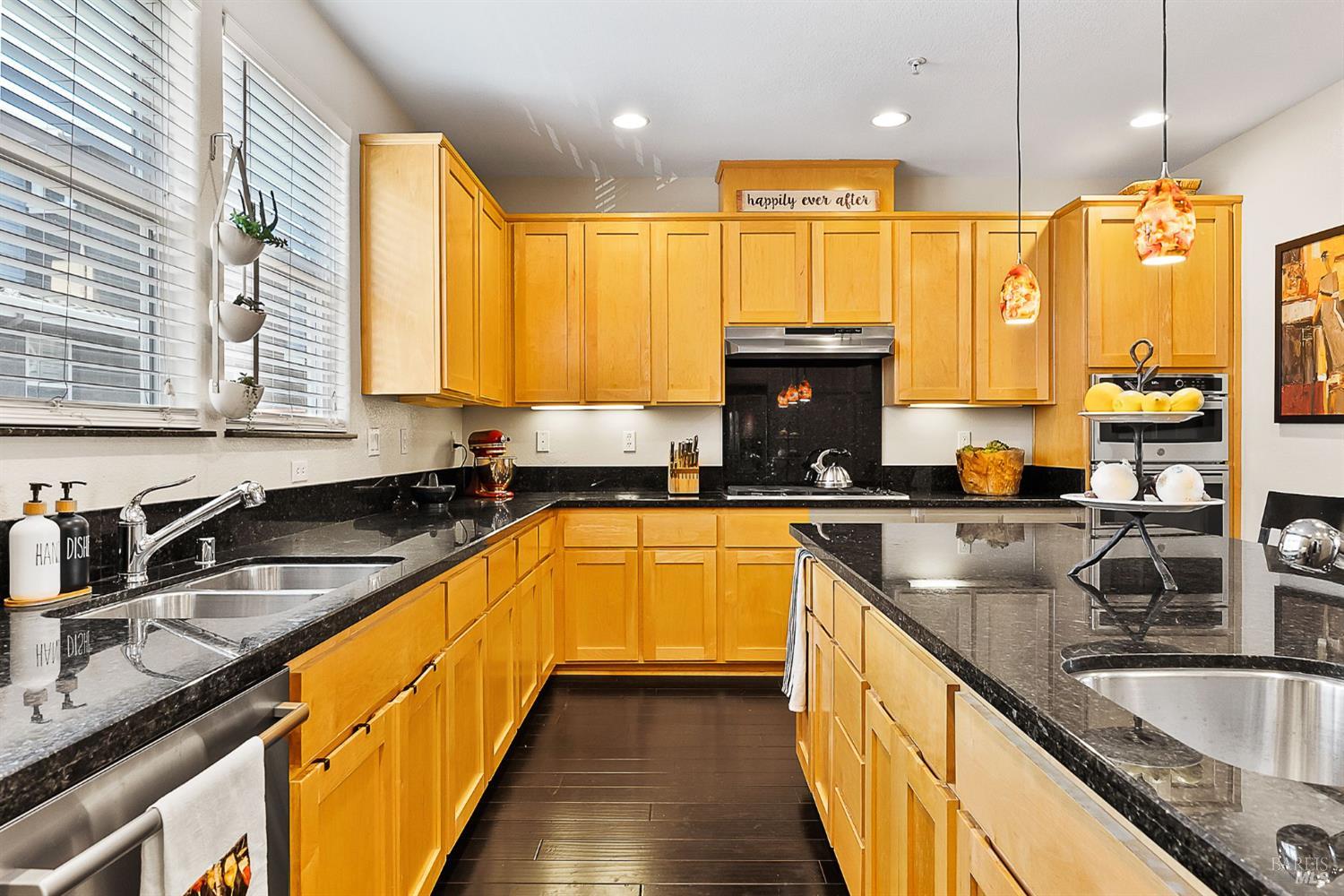 Detail Gallery Image 17 of 48 For 239 Marina Village Way, Benicia,  CA 94510 - 4 Beds | 2/1 Baths
