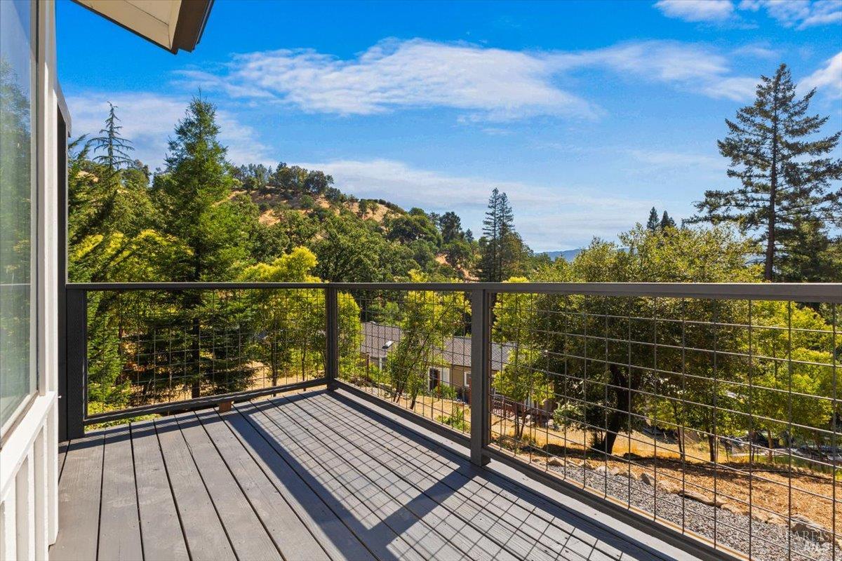 Detail Gallery Image 18 of 39 For 665 Spanish Canyon Dr, Ukiah,  CA 95482 - 3 Beds | 2 Baths