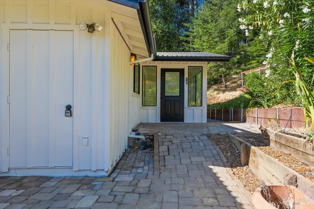Detail Gallery Image 2 of 39 For 665 Spanish Canyon Dr, Ukiah,  CA 95482 - 3 Beds | 2 Baths