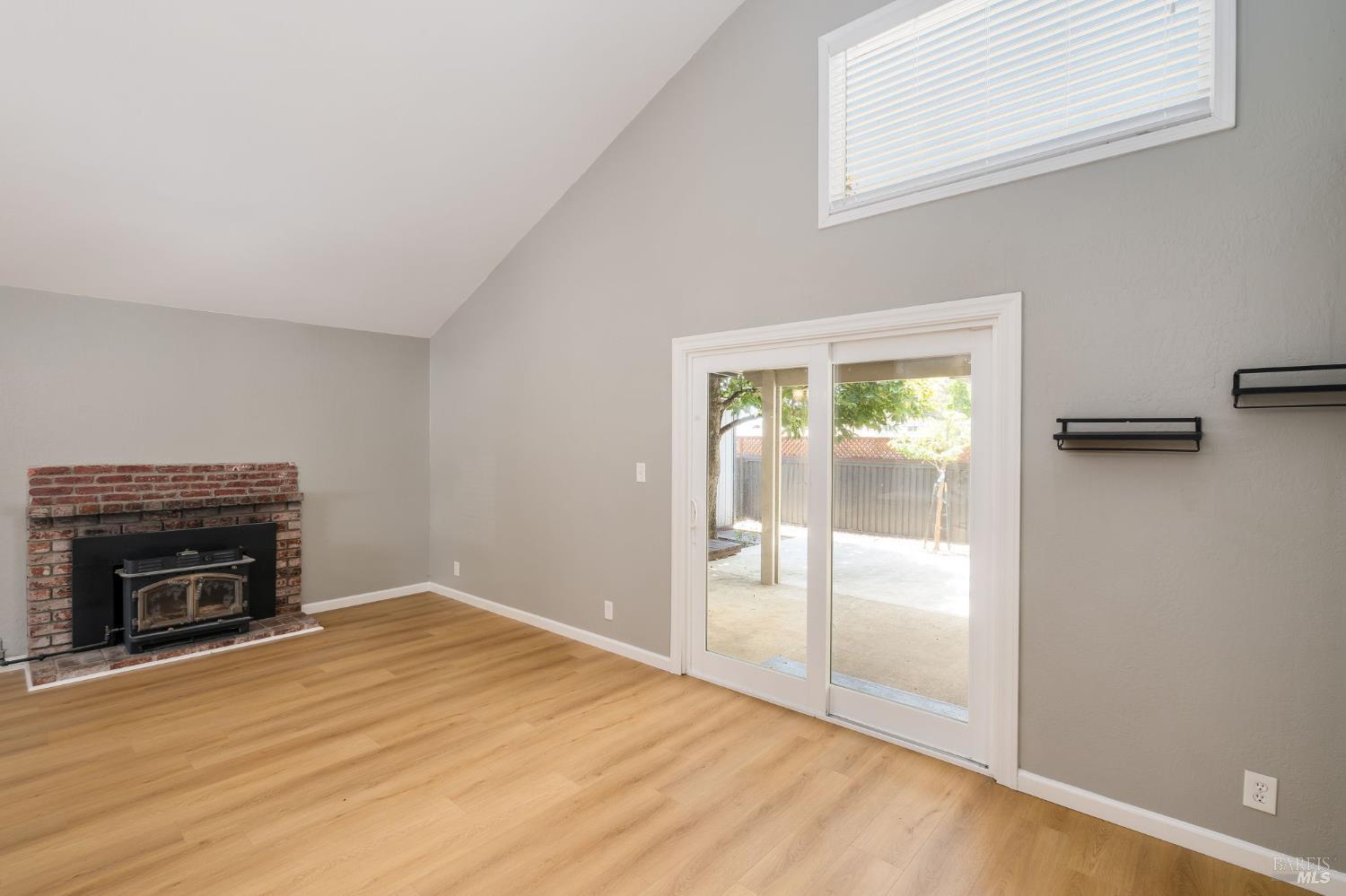 Baylor Drive, Vallejo, California image 16