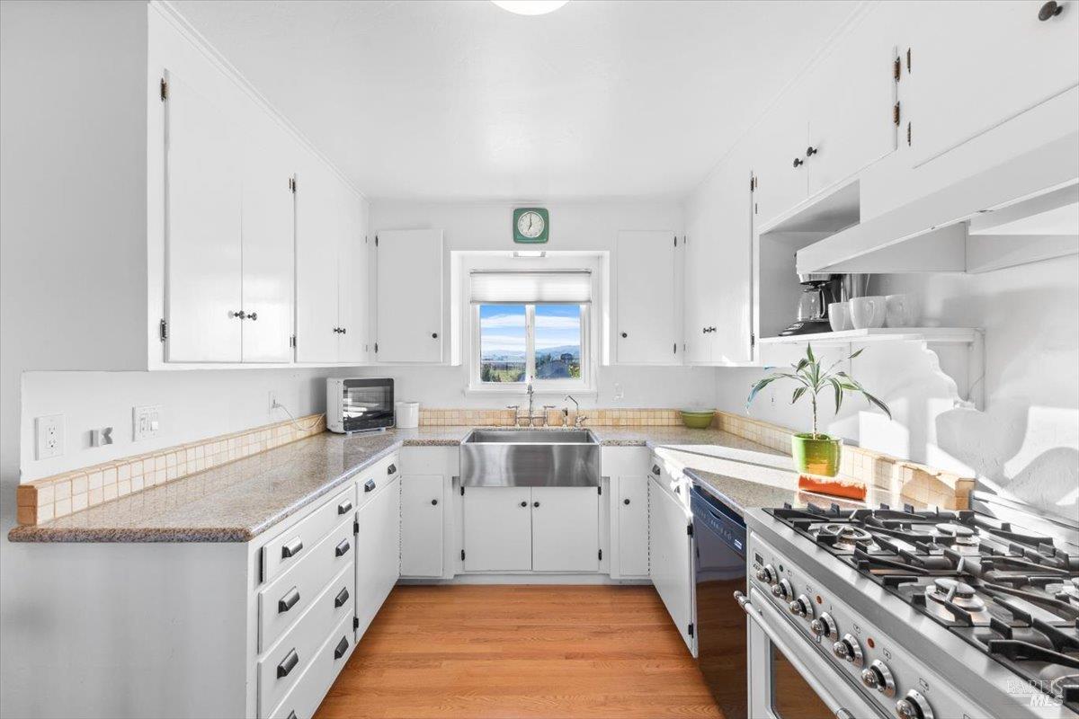 Detail Gallery Image 23 of 58 For 1636 Milton Rd, Napa,  CA 94559 - 3 Beds | 2 Baths