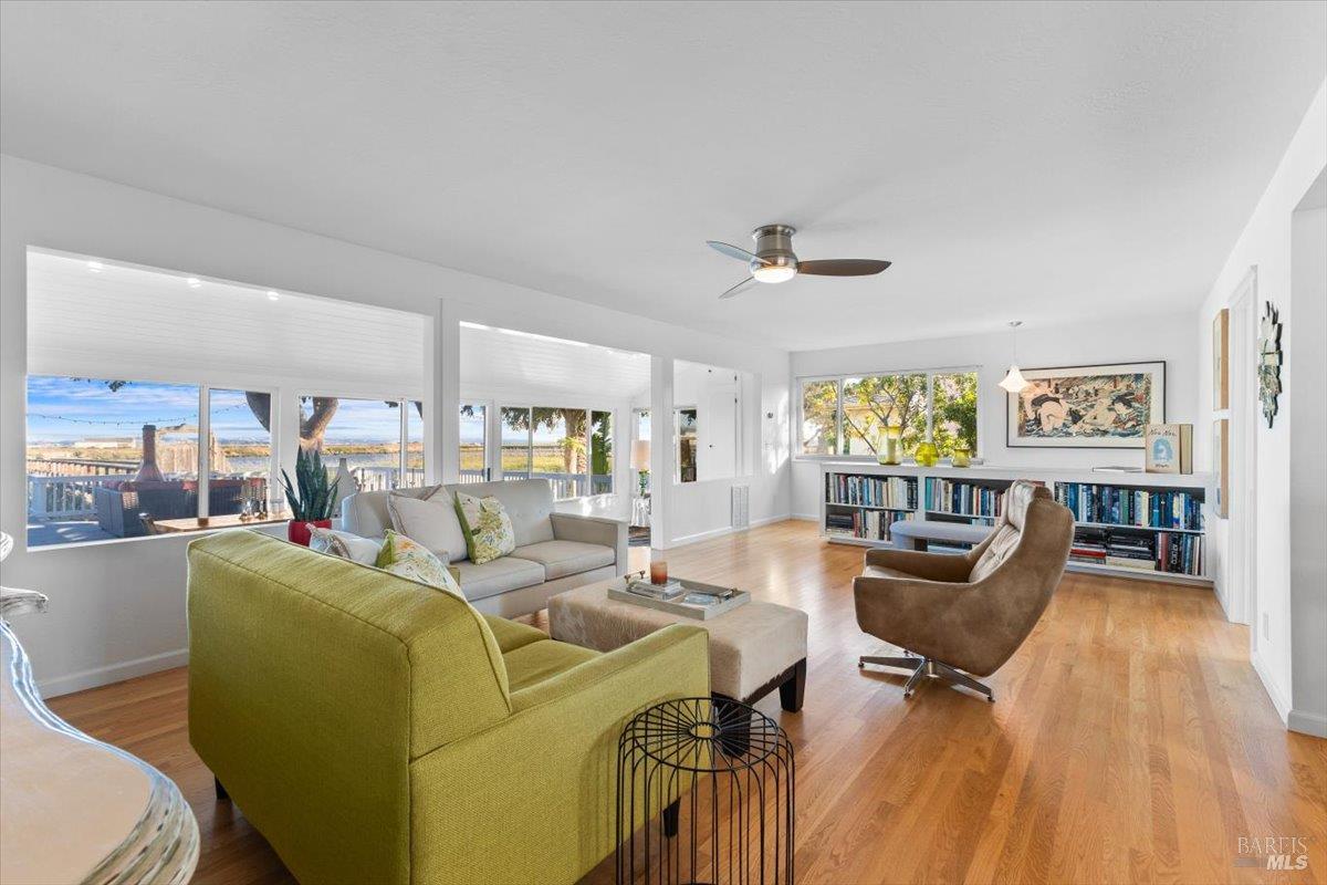 Detail Gallery Image 2 of 58 For 1636 Milton Rd, Napa,  CA 94559 - 3 Beds | 2 Baths