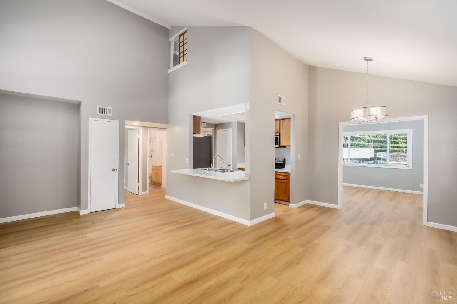 Baylor Drive, Vallejo, California image 14
