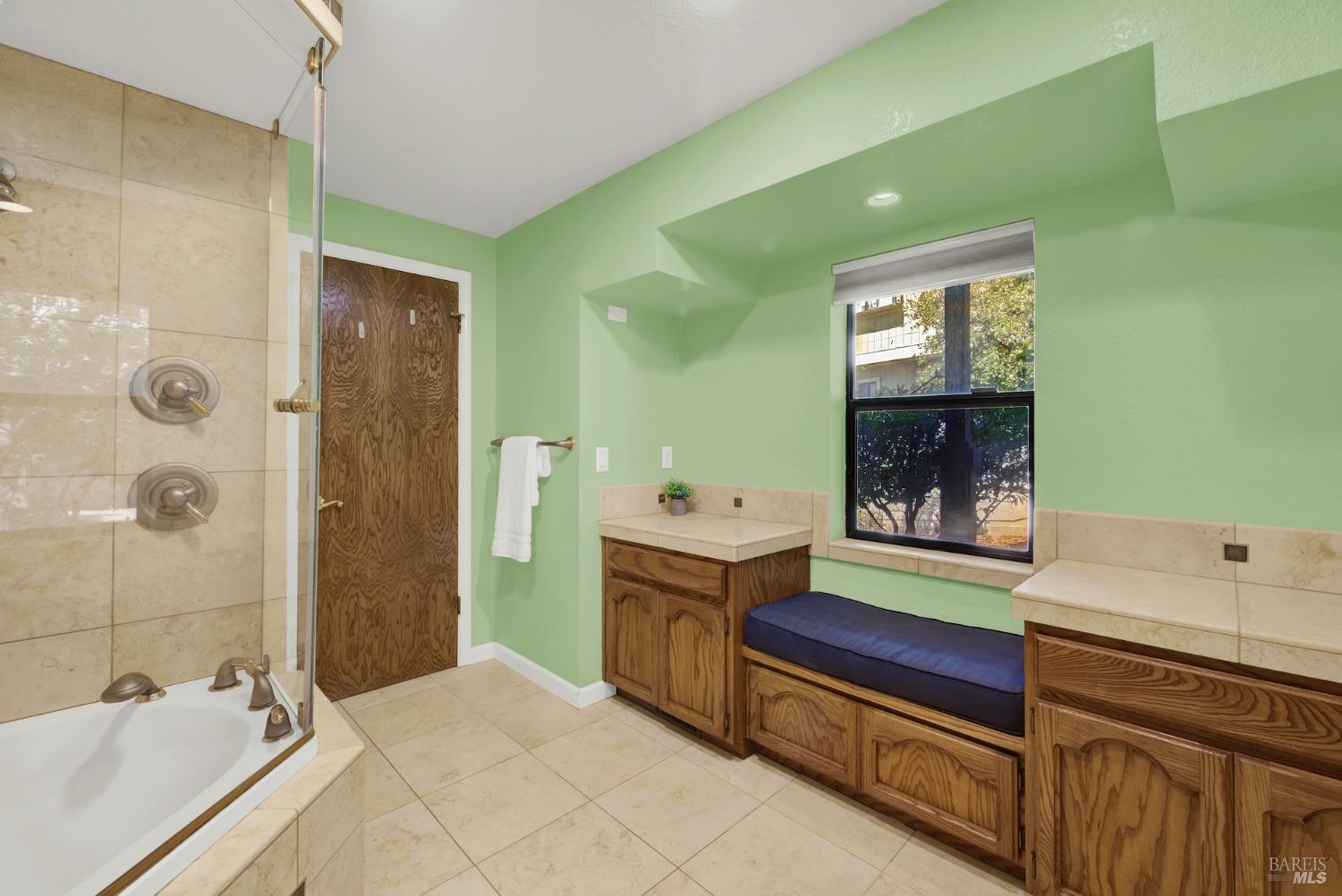 Detail Gallery Image 45 of 76 For 25 Knoll Dr, Fairfield,  CA 94534 - 3 Beds | 2/1 Baths