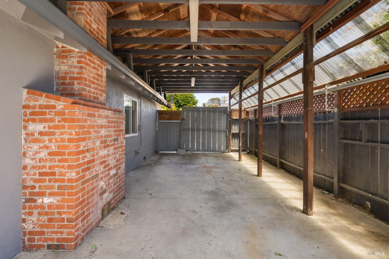 Baylor Drive, Vallejo, California image 34
