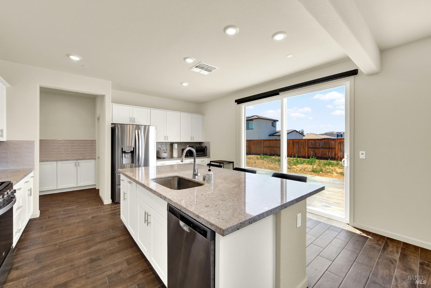 Detail Gallery Image 24 of 69 For 730 Daybreak Dr, Dixon,  CA 95620 - 4 Beds | 3 Baths