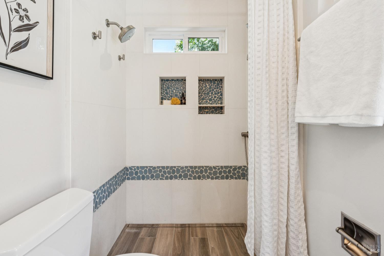 Detail Gallery Image 34 of 59 For 417 via Del Plano Unkn, Novato,  CA 94949 - 3 Beds | 2 Baths