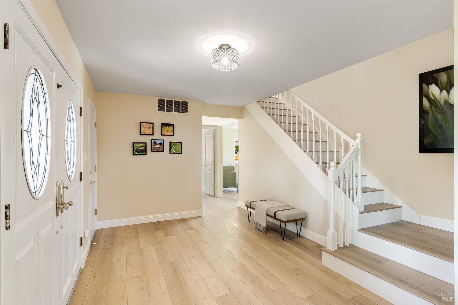 Detail Gallery Image 10 of 96 For 510 Hastings Dr, Benicia,  CA 94510 - 5 Beds | 2/1 Baths