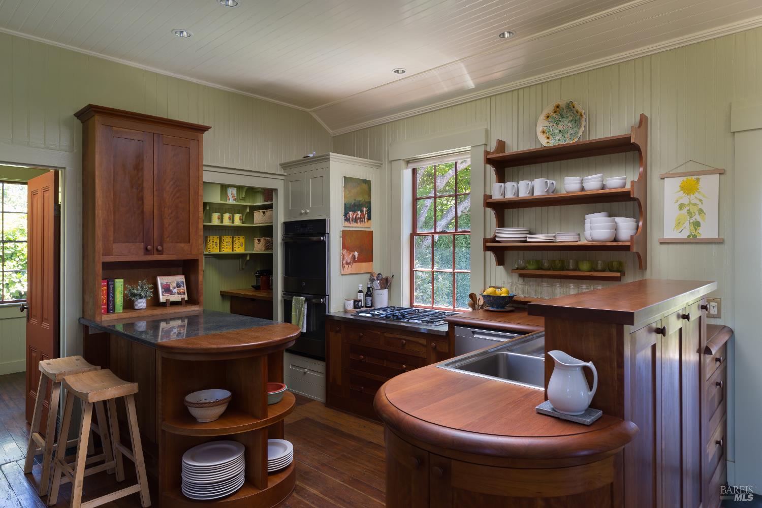 Detail Gallery Image 16 of 60 For 45320 Ukiah St, Mendocino,  CA 95460 - 3 Beds | 2/1 Baths