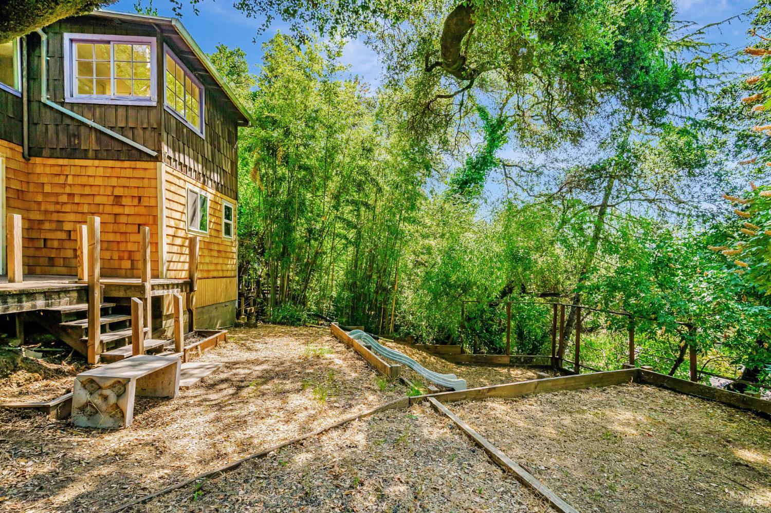 Detail Gallery Image 40 of 46 For 2160 Madrone Ave, Healdsburg,  CA 95448 - – Beds | – Baths