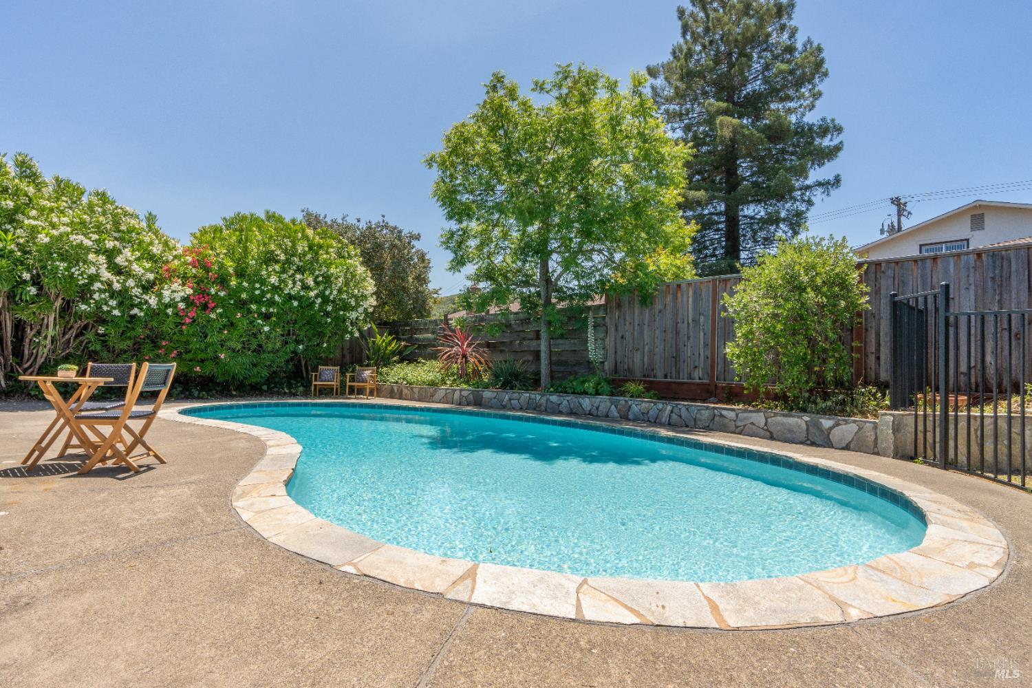 Detail Gallery Image 56 of 59 For 417 via Del Plano Unkn, Novato,  CA 94949 - 3 Beds | 2 Baths