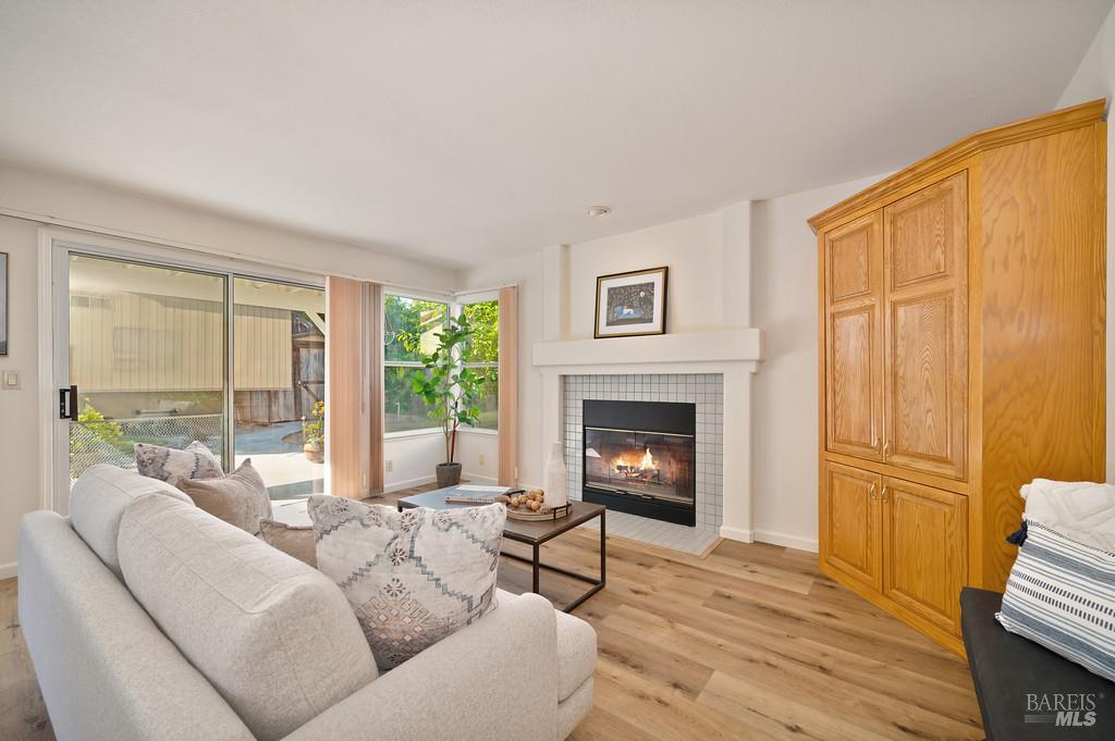 Lone Oak Drive, Vacaville, California image 6