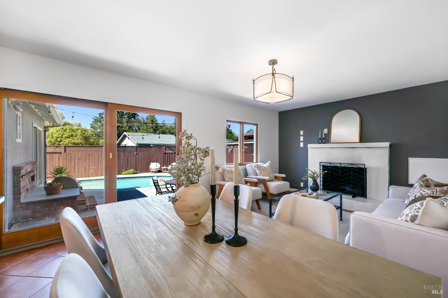 Detail Gallery Image 15 of 56 For 480 via Del Plano Unkn, Novato,  CA 94949 - 3 Beds | 2 Baths
