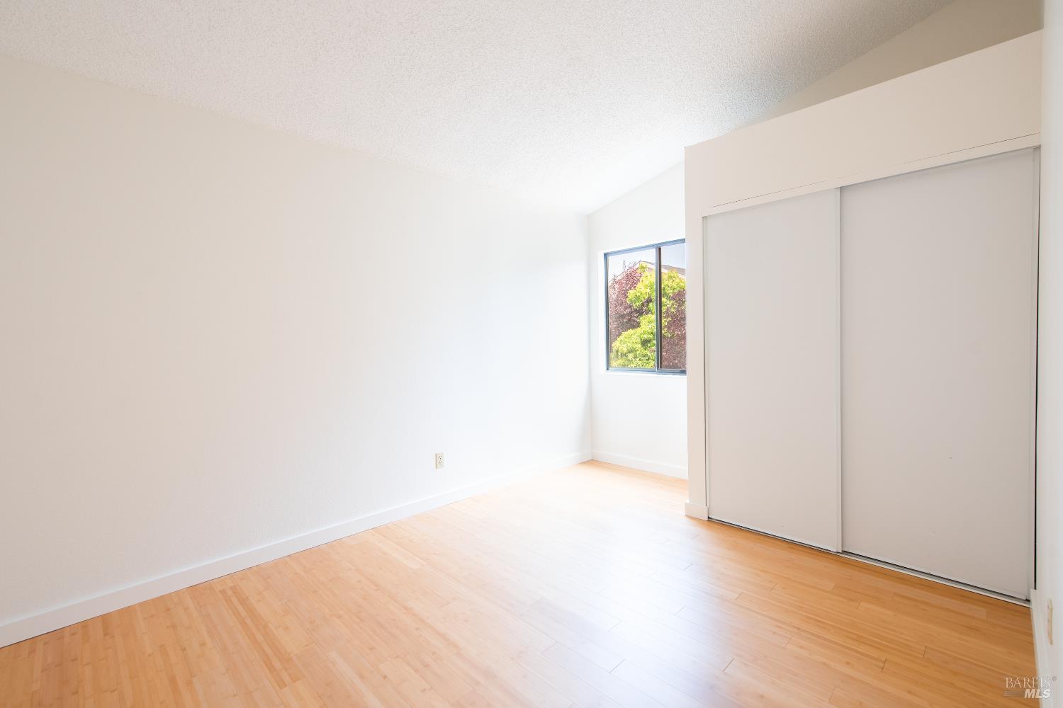 Detail Gallery Image 18 of 35 For 1428 Mathias Pl, Rohnert Park,  CA 94928 - 4 Beds | 2/1 Baths