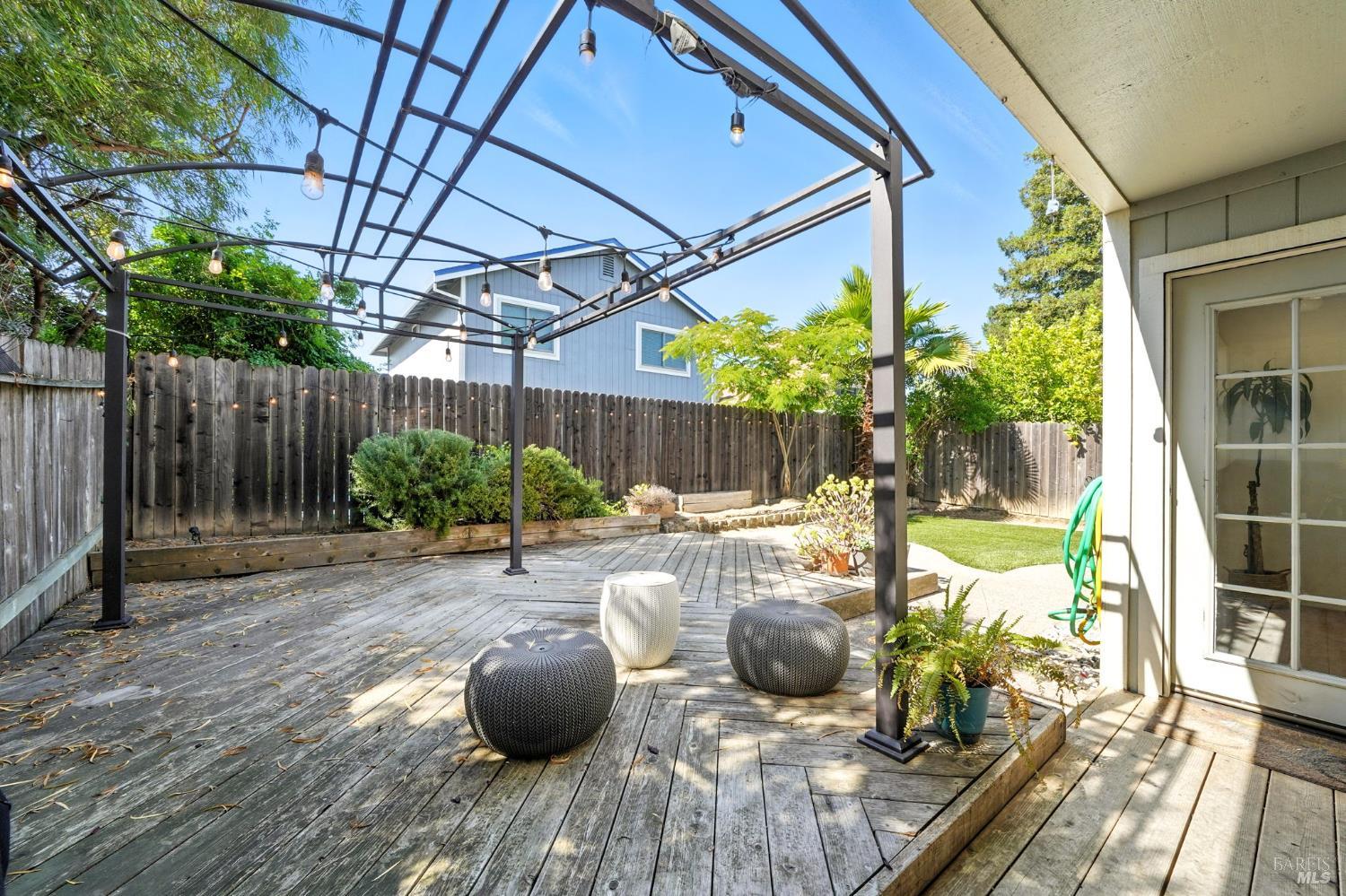 Detail Gallery Image 27 of 37 For 849 Cameron Ct, Vacaville,  CA 95687 - 3 Beds | 2/1 Baths