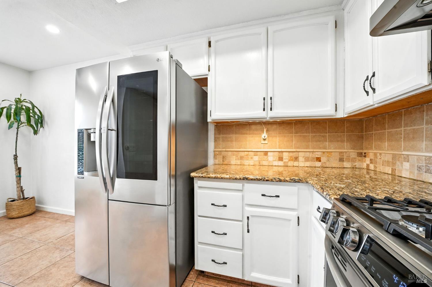 Detail Gallery Image 14 of 37 For 849 Cameron Ct, Vacaville,  CA 95687 - 3 Beds | 2/1 Baths