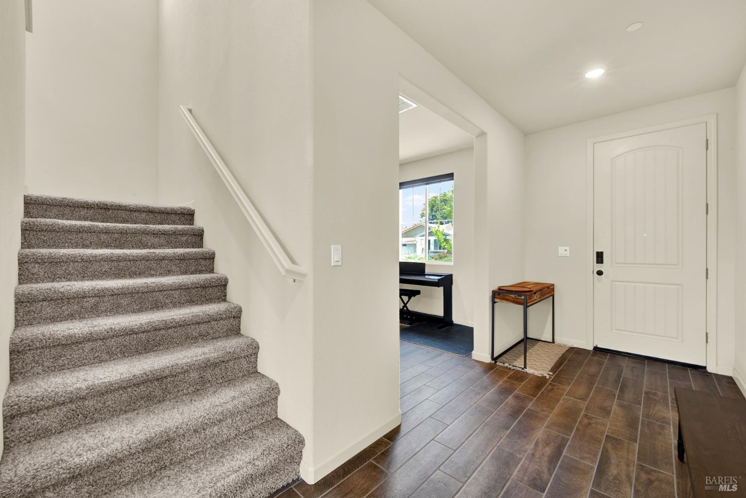 Detail Gallery Image 32 of 69 For 730 Daybreak Dr, Dixon,  CA 95620 - 4 Beds | 3 Baths
