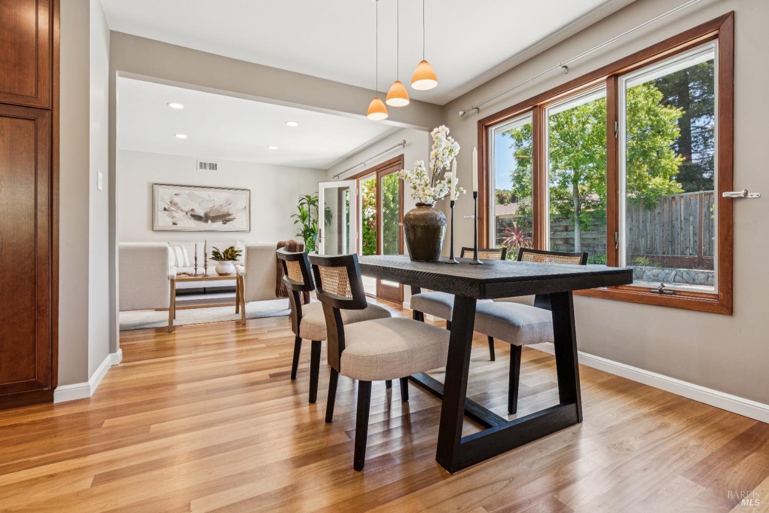 Detail Gallery Image 6 of 59 For 417 via Del Plano Unkn, Novato,  CA 94949 - 3 Beds | 2 Baths