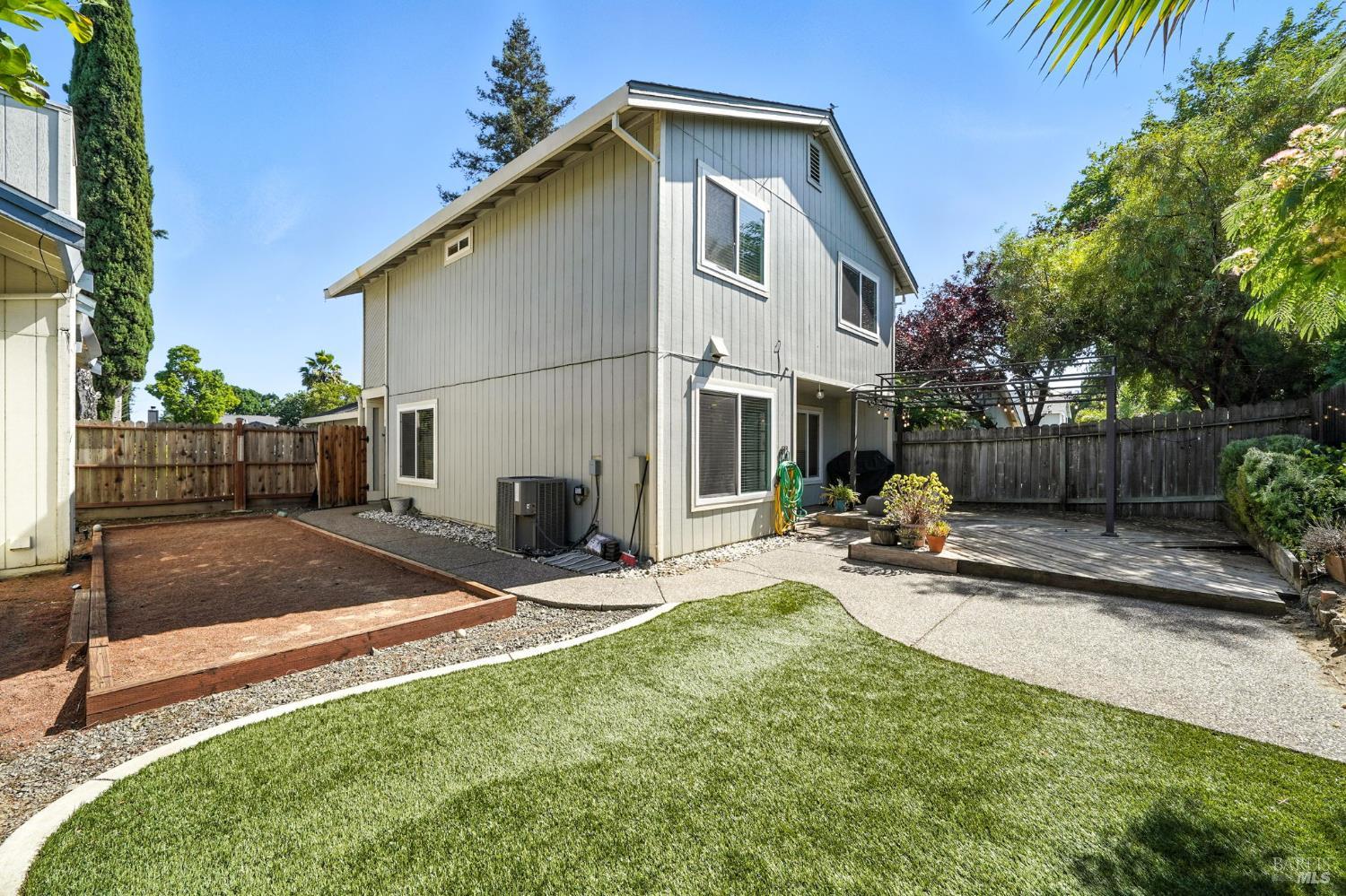 Detail Gallery Image 28 of 37 For 849 Cameron Ct, Vacaville,  CA 95687 - 3 Beds | 2/1 Baths