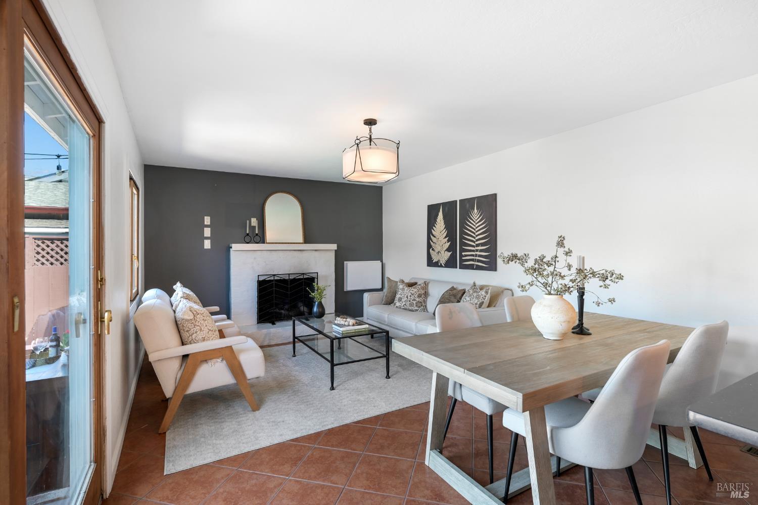 Detail Gallery Image 14 of 56 For 480 via Del Plano Unkn, Novato,  CA 94949 - 3 Beds | 2 Baths