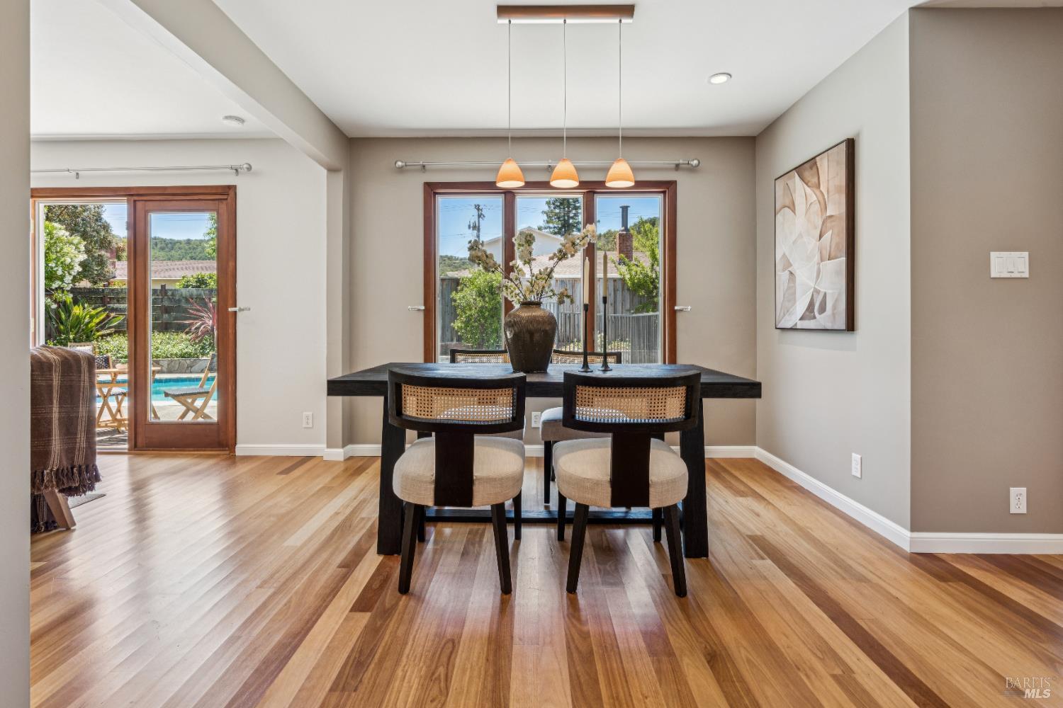 Detail Gallery Image 5 of 59 For 417 via Del Plano Unkn, Novato,  CA 94949 - 3 Beds | 2 Baths